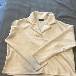 Women’s Tahari super soft pullover.